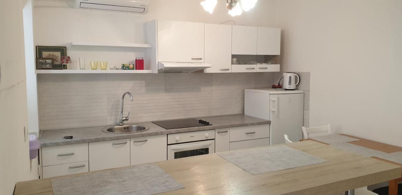 Ulica Dvori Narca 12 Apartment 4+2 Per. Baška Eksteriør bilde
